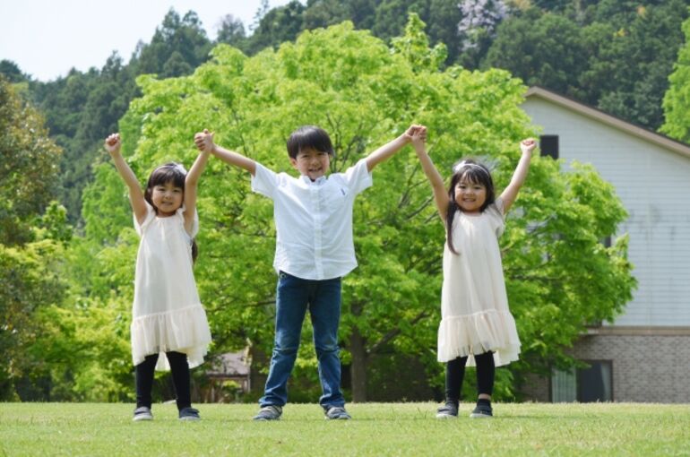 バンザーイ3人兄弟